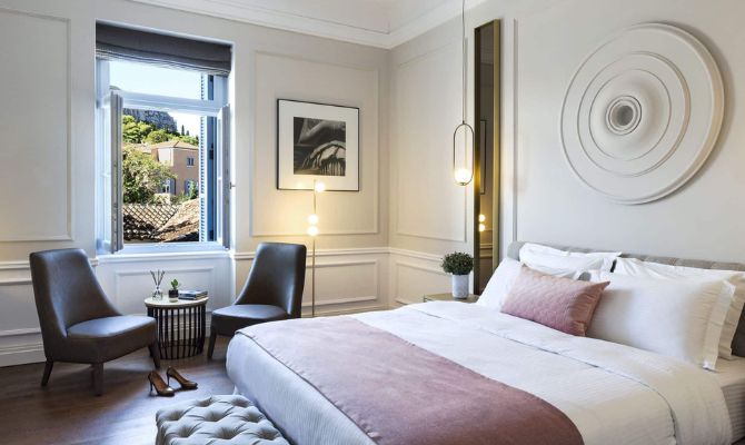 A77 Suites Andronis