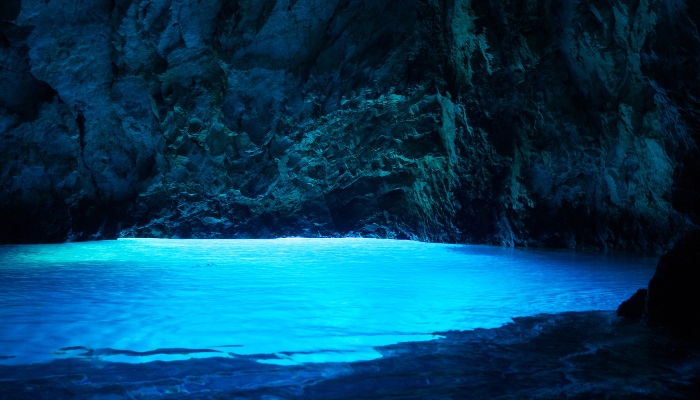 Blue Cave, Bisevo