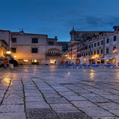 Dubrovnik at night 1920x600