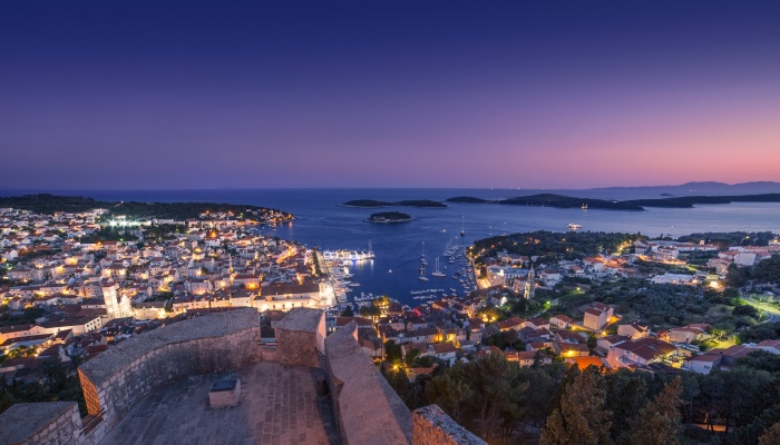 Hvar by night
