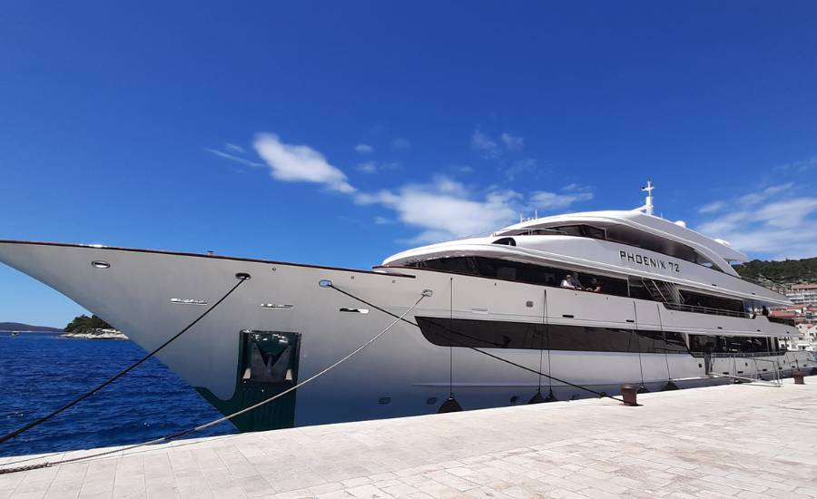 MS Phoenix 72