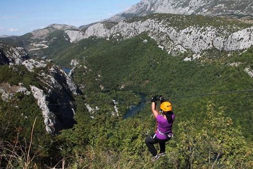 Omis, ziplining