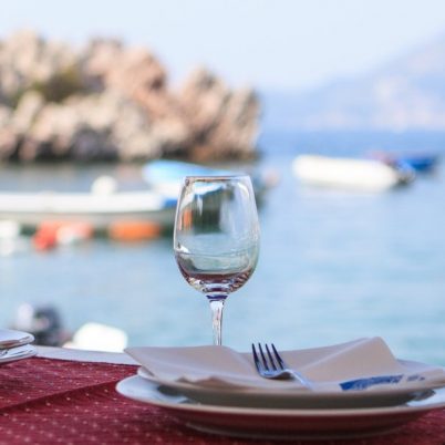 Seaside dinner table