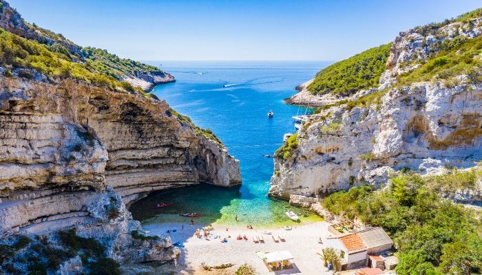 Stiniva Beach