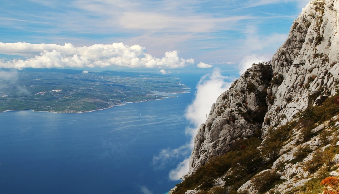 Vošac Peak Hike
